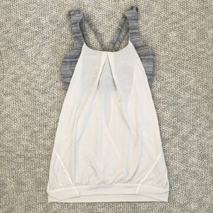 LULULEMON WHITE TANK SIZE 6
